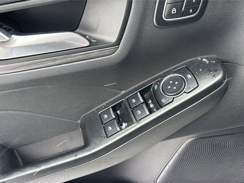 Used 2024 Ford Escape Platinum w/ Premium Technology Package image 9