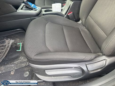 Used 2019 Hyundai Elantra SE w/ Cargo Package image 17