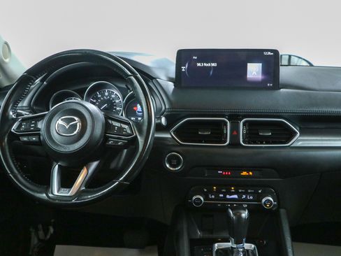 Used 2021 MAZDA CX-5 Touring FWD image 17