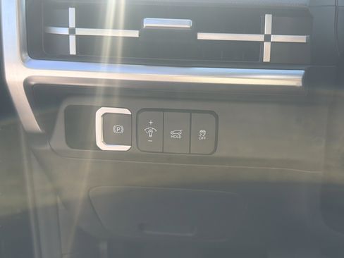 Used 2026 Hyundai Santa Fe SEL FWD image 13