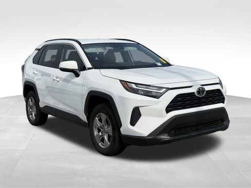 Used 2022 Toyota RAV4 XLE FWD image 28