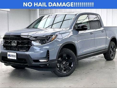 New 2026 Honda Ridgeline Black Edition image 2