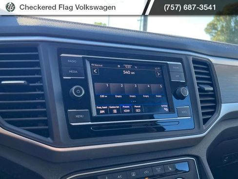 Used 2022 Volkswagen Atlas SE AWD/4WD image 31