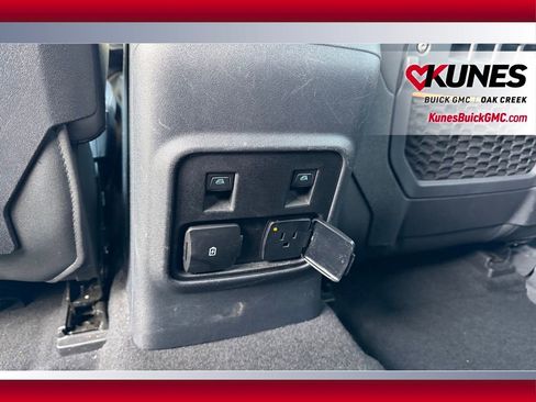 Used 2023 Ford Bronco Badlands w/ Sasquatch Package AWD/4WD image 5