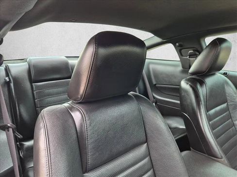 Used 2007 Ford Mustang GT RWD image 16