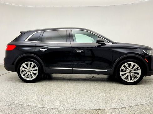 Used 2016 Lincoln MKX Reserve w/ Climate Package AWD/4WD image 4