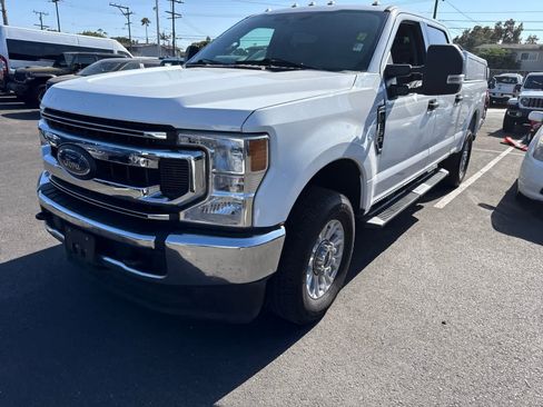 Used 2021 Ford F250 XLT AWD/4WD image 3