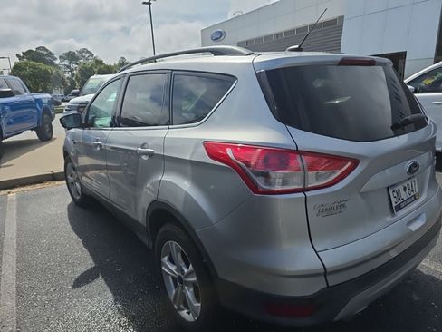 Used 2015 Ford Escape SE w/ Equipment Group 201A FWD image 13