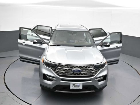 Used 2022 Ford Explorer King Ranch w/ Premium Technology Package AWD/4WD image 49