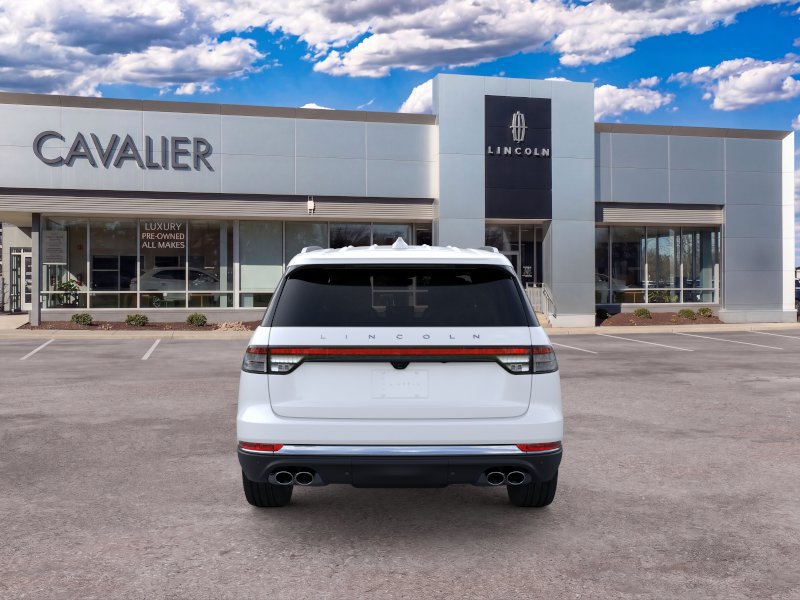 Used 2026 Lincoln Aviator AWD image 5