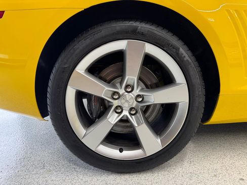 Used 2010 Chevrolet Camaro SS RWD image 26