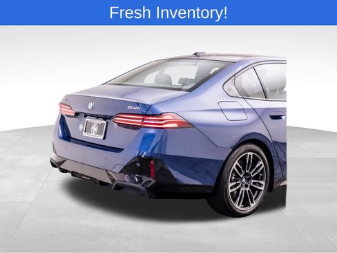 Certified 2026 BMW 540i xDrive w/ Executive Package AWD/4WD image 41