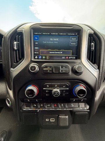 Used 2022 Chevrolet Silverado 1500 RST w/ LPO, Blackout Package AWD/4WD image 13