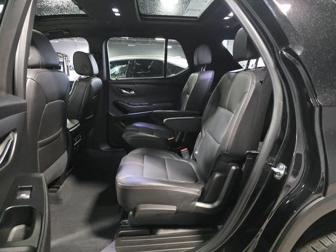 Used 2023 Chevrolet Traverse RS image 20
