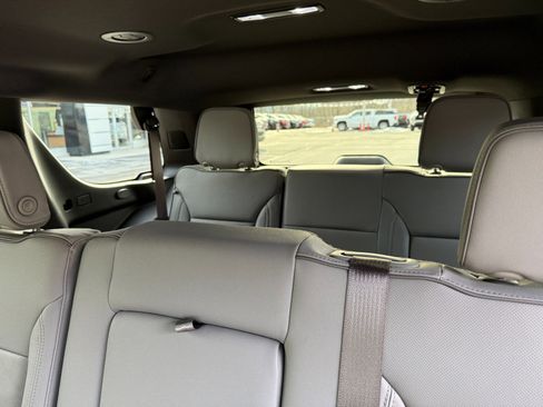New 2026 GMC Yukon Elevation image 19