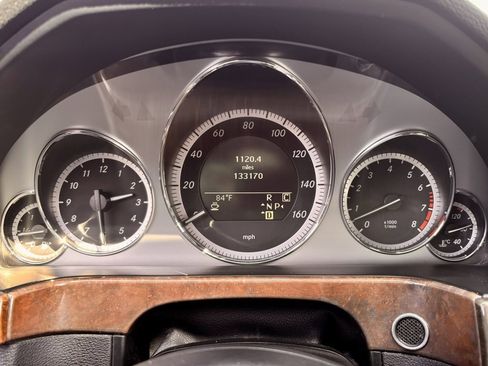 Used 2010 Mercedes-Benz E 350 Sedan image 3