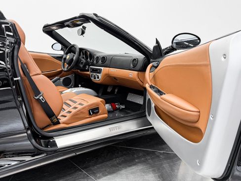 Used 2004 Ferrari 360 Spider RWD image 25