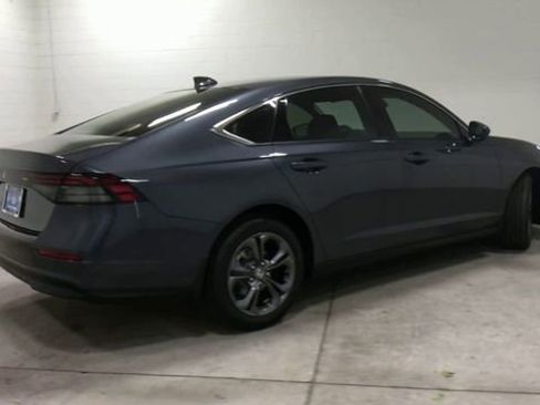 Used 2023 Honda Accord EX image 3