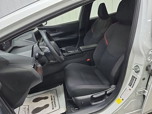 Used 2024 Toyota Prius Prime FWD image 29