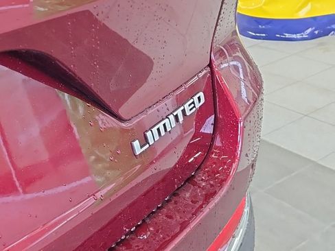 Used 2025 Jeep Grand Cherokee Limited w/ Trailer Tow Package image 10