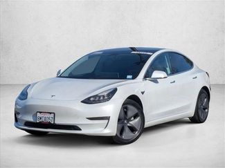 Used 2019 Tesla Model 3 Long Range video 1