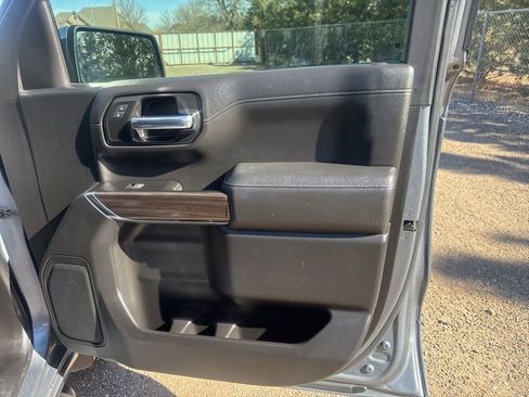 Used 2019 Chevrolet Silverado 1500 LT w/ Texas Edition image 33