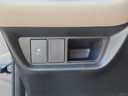 Certified 2026 Honda HR-V LX image 22