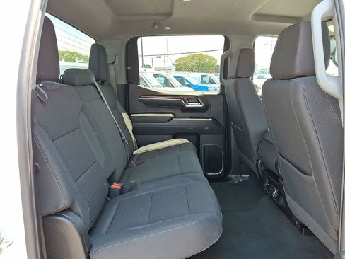Used 2025 Chevrolet Silverado 1500 LT AWD/4WD image 32