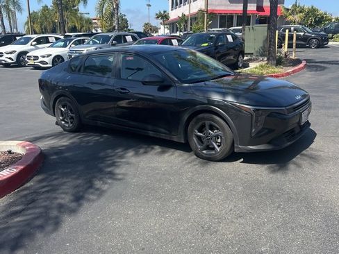 Used 2025 Kia K4 FWD image 5