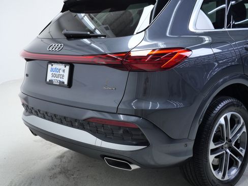 Used 2025 Audi Q5 Premium w/ Convenience Package AWD/4WD image 5