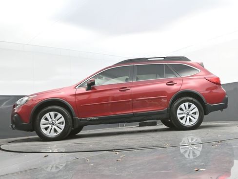 Used 2018 Subaru Outback 2.5i Premium image 29