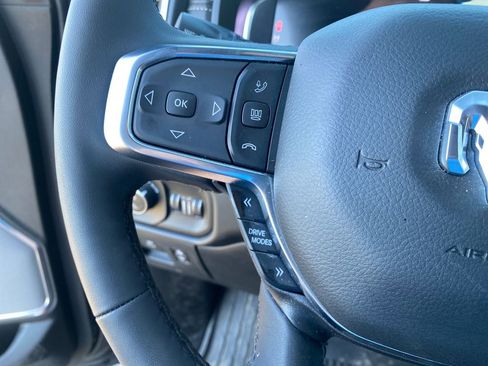 Used 2025 RAM 1500 Laramie w/ Night Edition image 40