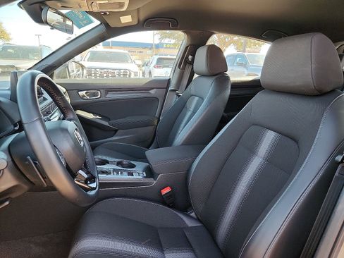 Used 2025 Honda Civic Sport image 13