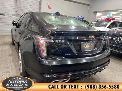 Used 2022 Cadillac CT5 V image 4
