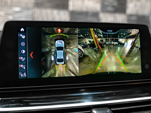 Used 2017 BMW 540i RWD image 21