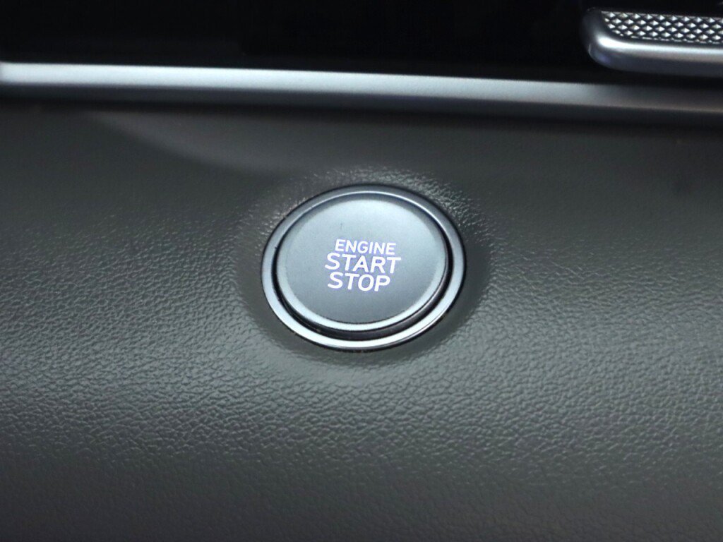 Used 2021 Hyundai Elantra SEL w/ Convenience Package FWD image 21