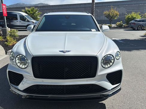 Used 2022 Bentley Bentayga Speed AWD/4WD image 2