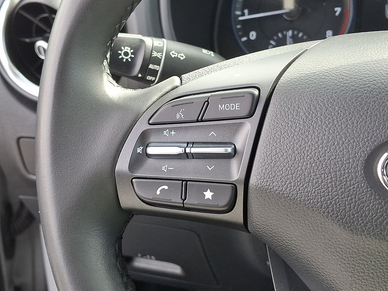 Certified 2023 Hyundai Kona SEL w/ Convenience Package AWD/4WD image 22