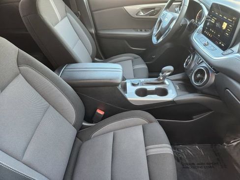 Used 2024 Chevrolet Blazer LT w/ Convenience Package FWD image 19