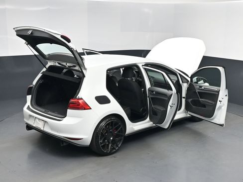 Used 2017 Volkswagen GTI S image 24