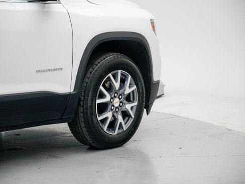 Used 2023 GMC Acadia SLT w/ Preferred Package image 11