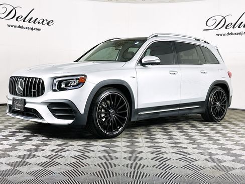 Used 2023 Mercedes-Benz GLB 35 AMG 4MATIC image 3