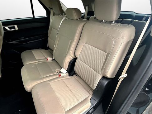 Used 2023 Ford Explorer 4WD image 18