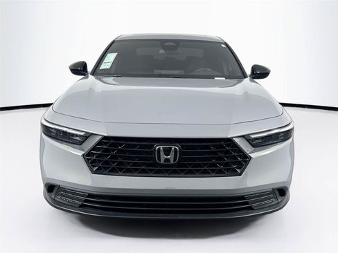 Used 2025 Honda Accord Sport image 8