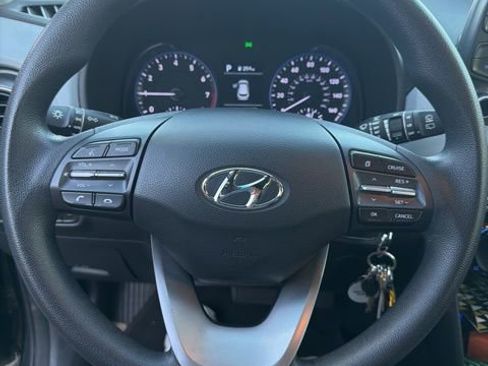 Used 2020 Hyundai Kona SE image 3