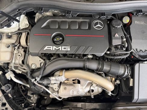 Used 2022 Mercedes-Benz GLA 35 AMG 4MATIC image 9