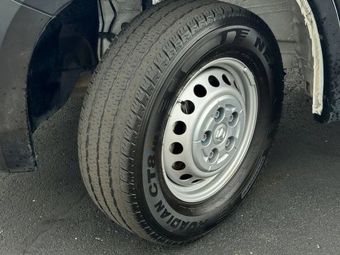 Used 2025 RAM ProMaster 3500 w/ Convenience Group FWD image 9