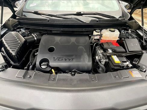 Used 2021 Buick Enclave Premium w/ LPO, Cargo Package image 10