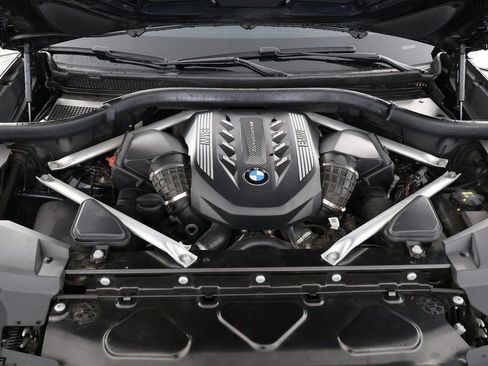 Used 2020 BMW X5 M50i AWD/4WD image 15
