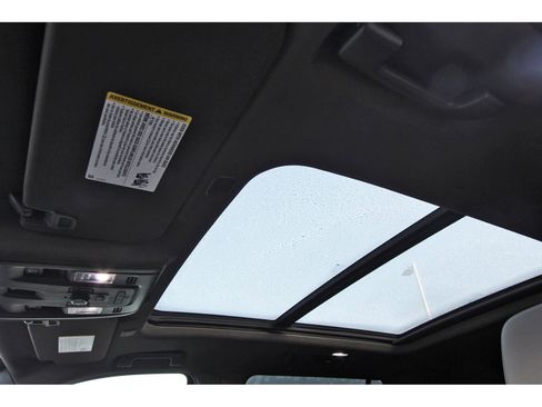 Used 2021 Chevrolet Suburban Z71 w/ Z71 Off-Road Package image 34